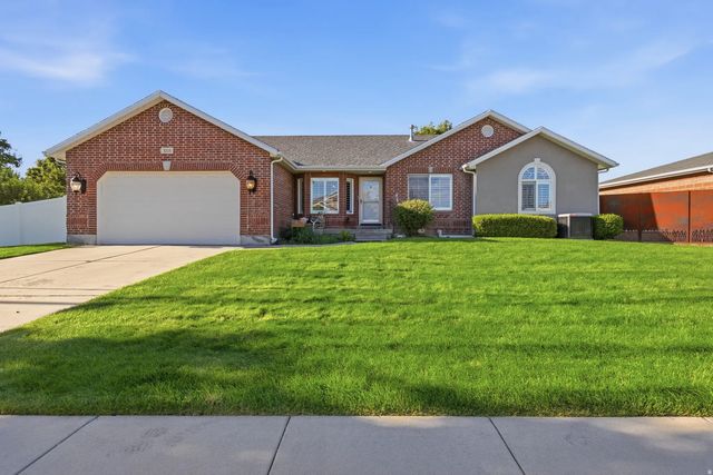 3215 W Cameron Court S, South Jordan
