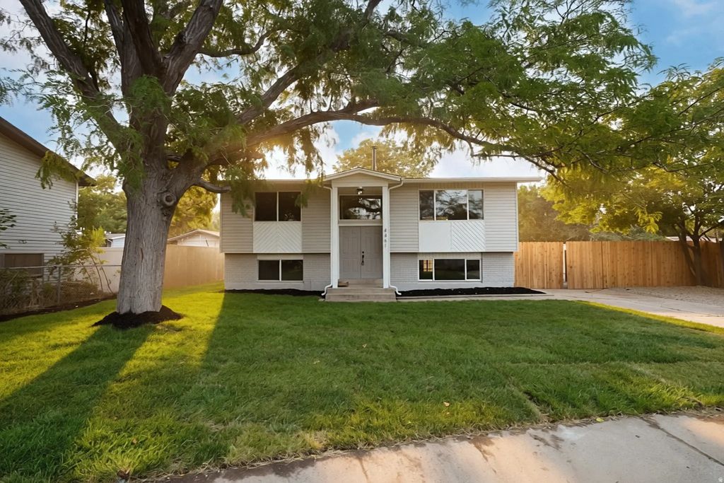 4461 S Cherry Blossom Cir, West Valley City