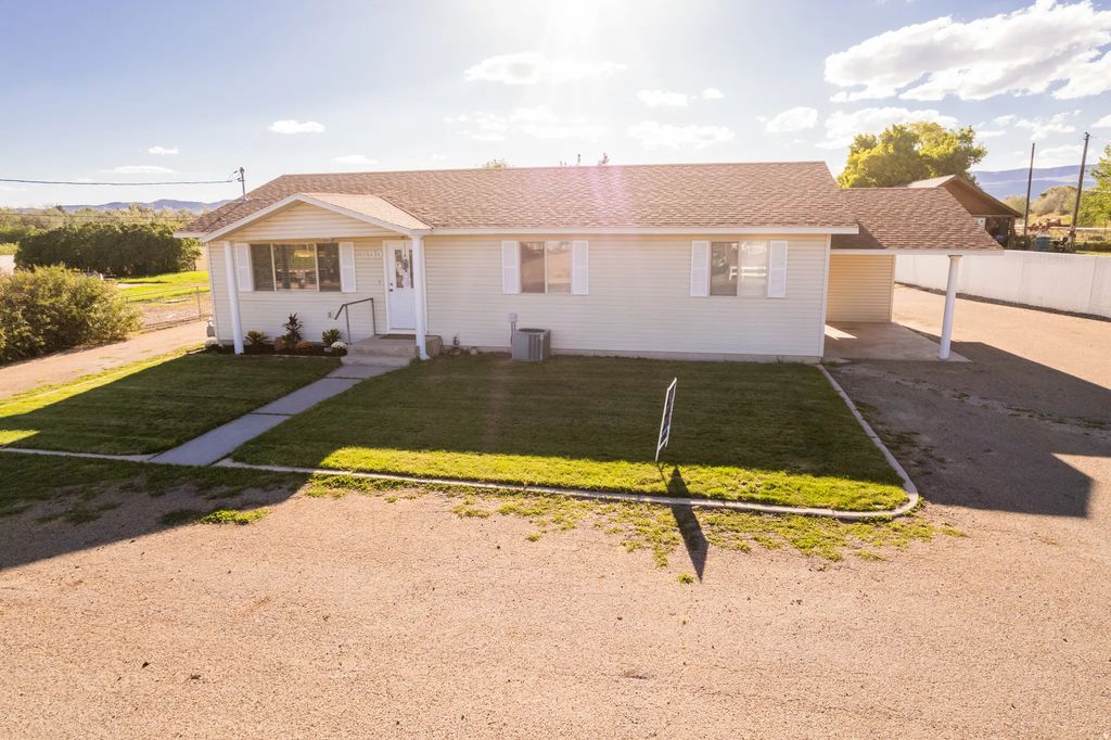 899 N 500 W, Vernal