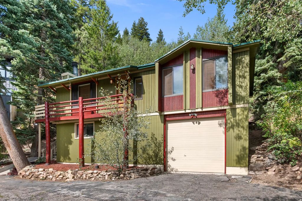 200 Paradise Rd, Park City