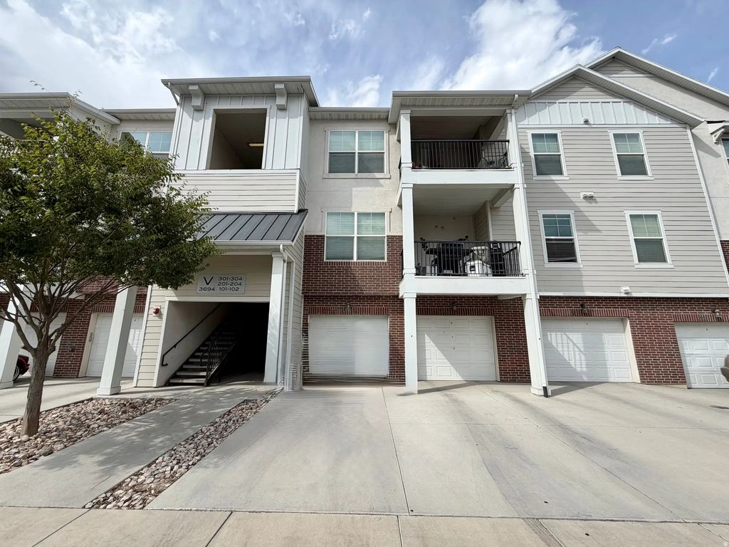 3694 W 1800 N 202, Lehi