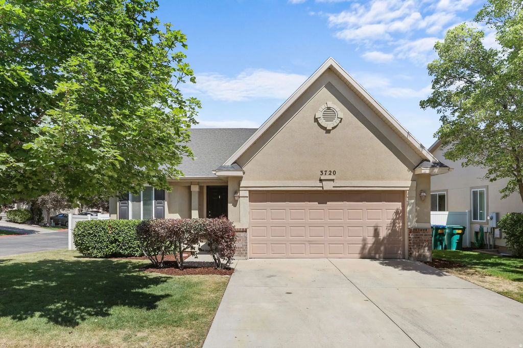 3720 W Cranberry Loop, Lehi