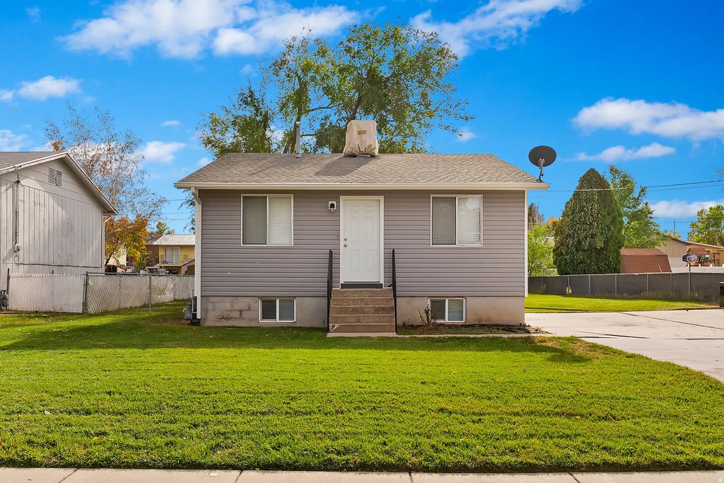 429 W 5000 S A, Washington Terrace