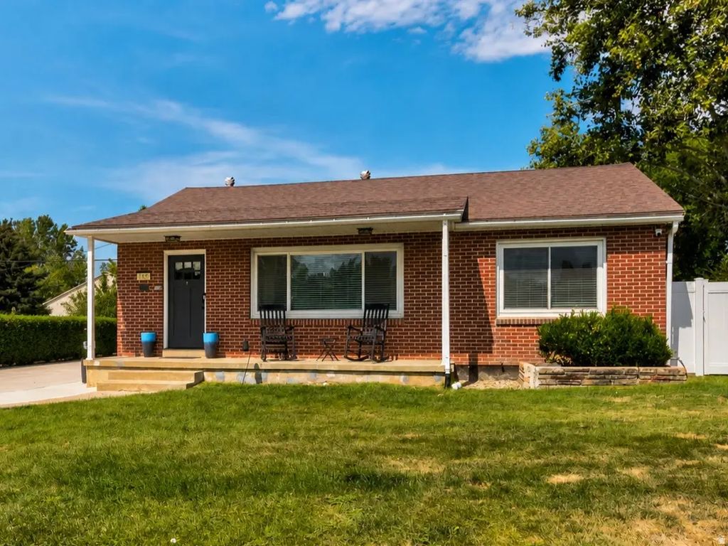 169 Crestwood Rd, Kaysville
