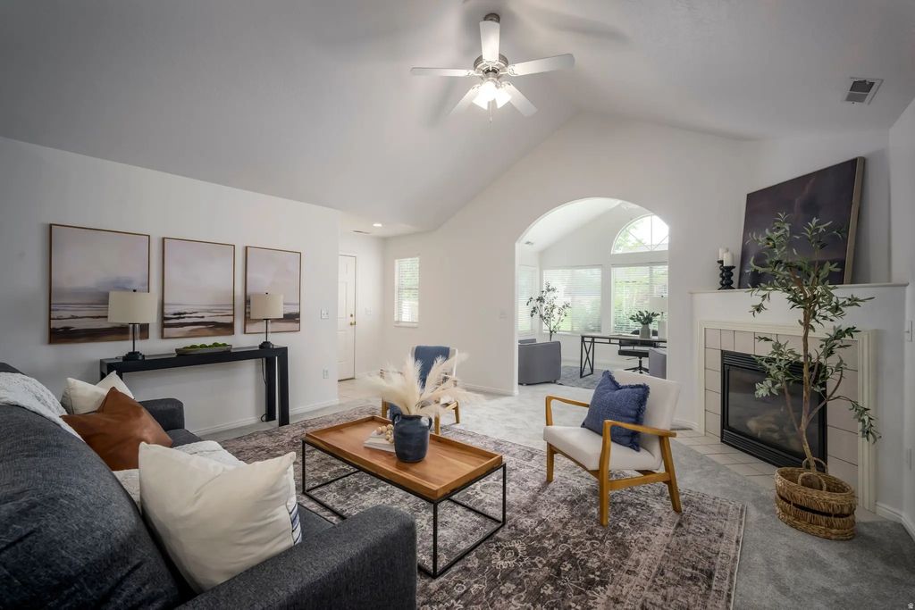 363 N 1030 E M-4, Lehi