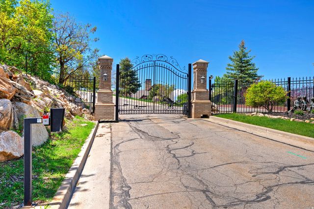 4695 S Thousand Oaks Dr, Salt Lake City