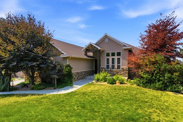 722 W Webb Rd 2, Draper