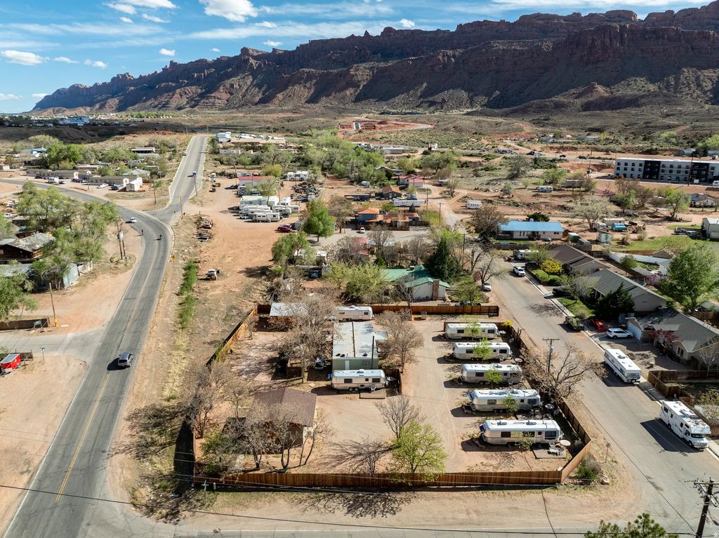 1285 Arnel Ln, Moab