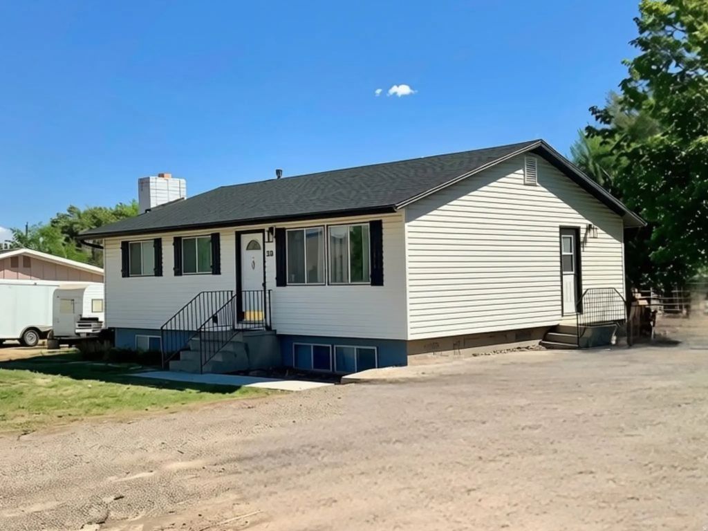 350 N 100 E, Monroe