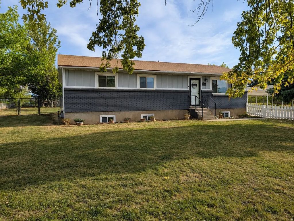 255 S Highland Dr, Santaquin