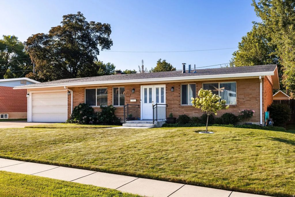 262 E 1400 N, Bountiful