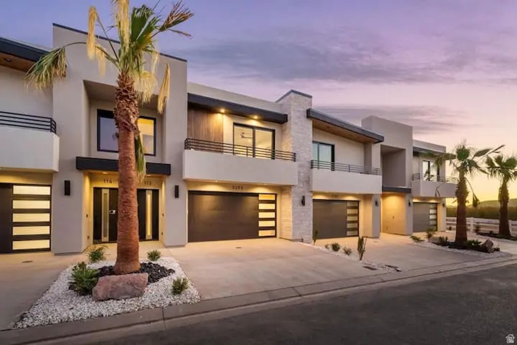 5253 W 2380 S 113, Hurricane