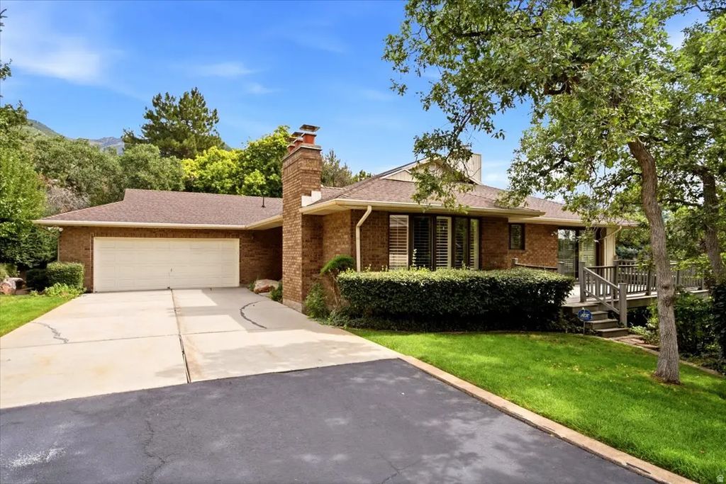 1802 Whispering Oaks Dr, Ogden