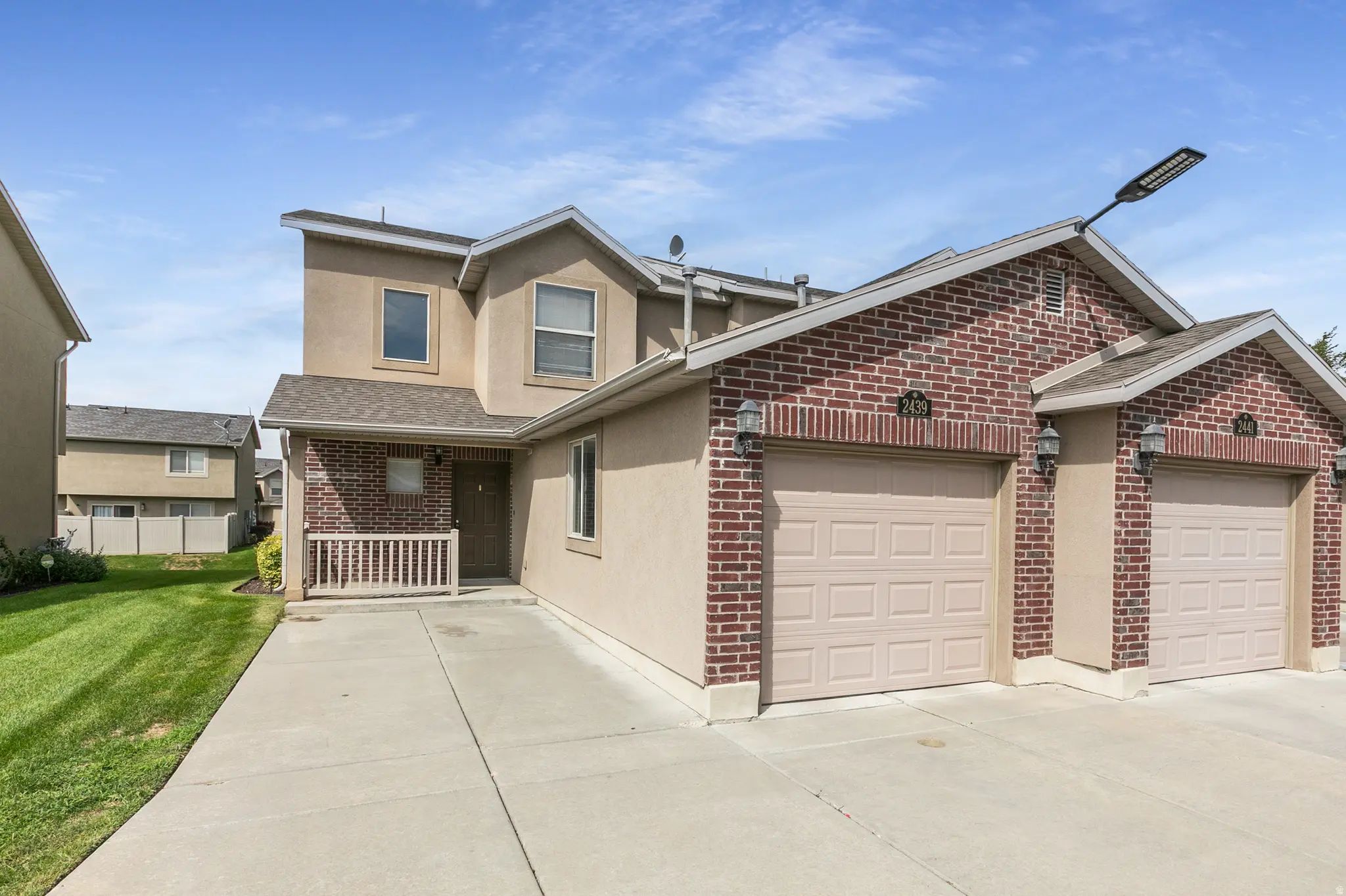 2439 N Wellington Dr W, Harrisville