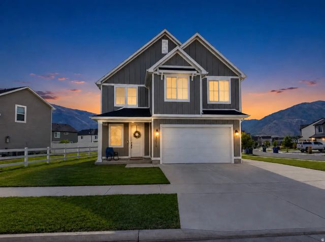 3070 S 400 W, Nibley