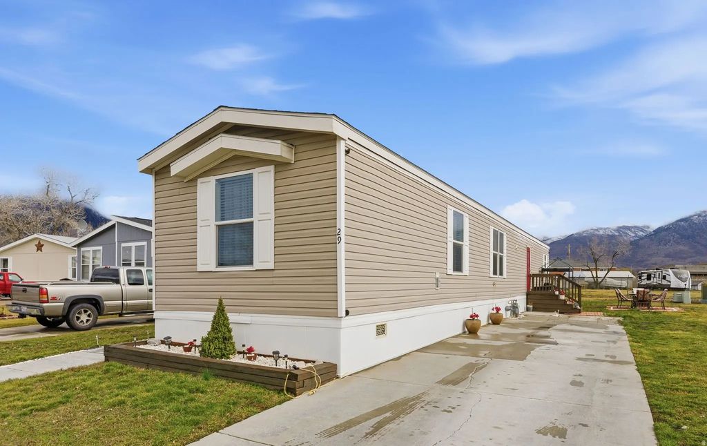 2491 N Hwy 89 29, Pleasant View