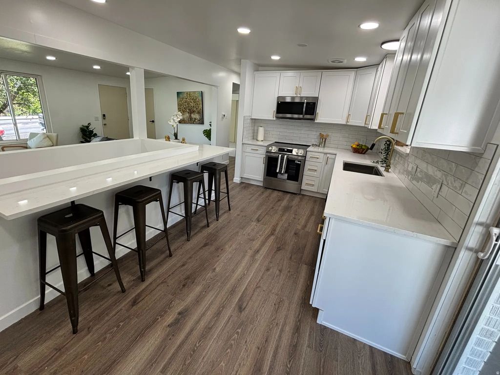 3978 S 4800 W, West Valley City