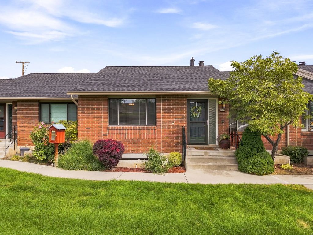 1767 Cobblestone Dr, Provo
