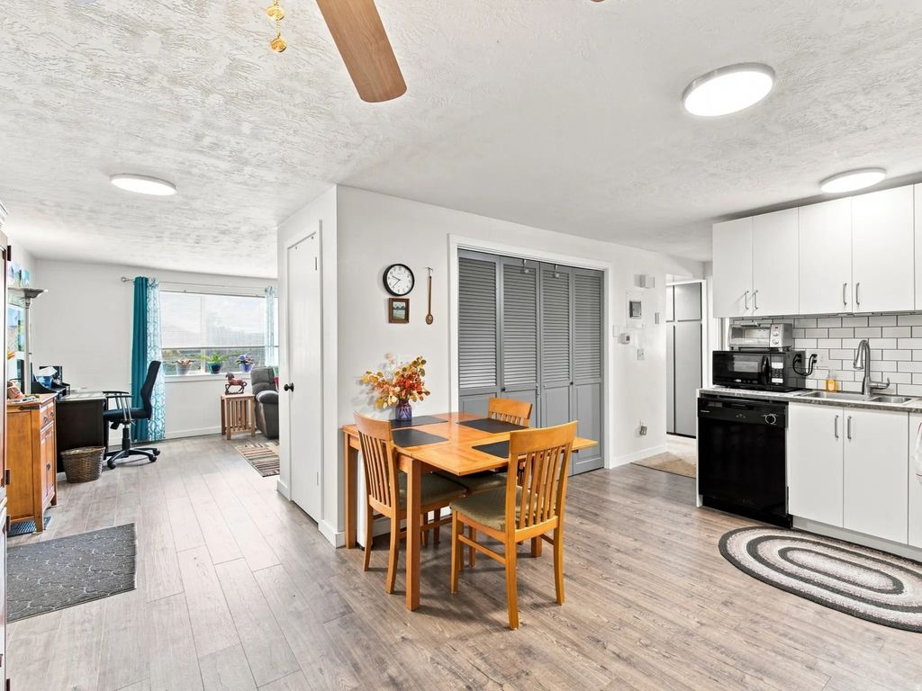 4003 S 300 E 15, Millcreek