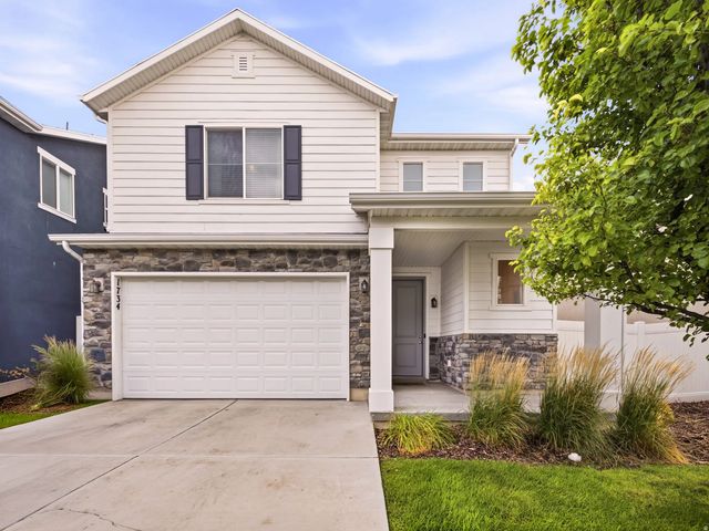 1734 W Parkview Dr S, Syracuse