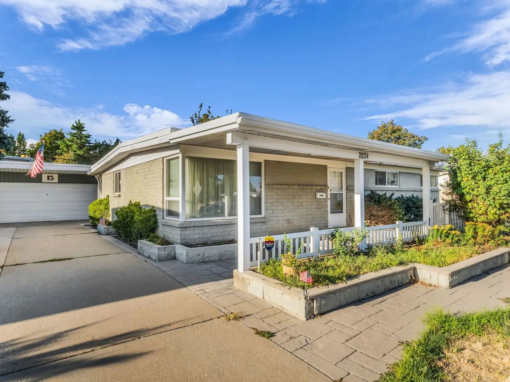 2234 E 6675 S, Cottonwood Heights