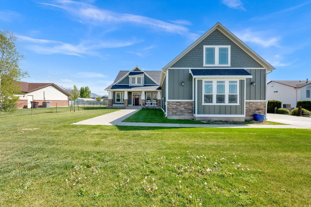 547 W 2550 N, Harrisville