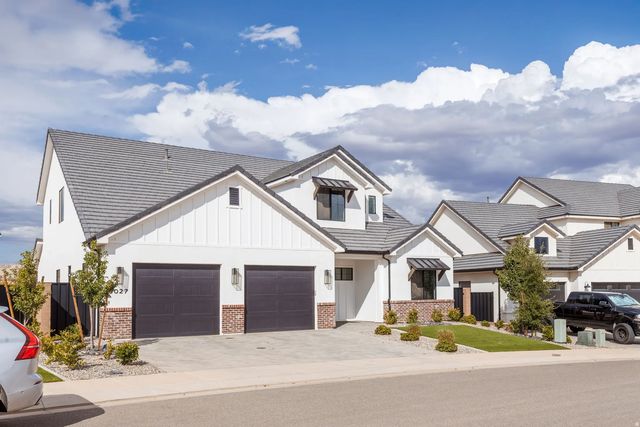 3027 E Rill Dr, Washington