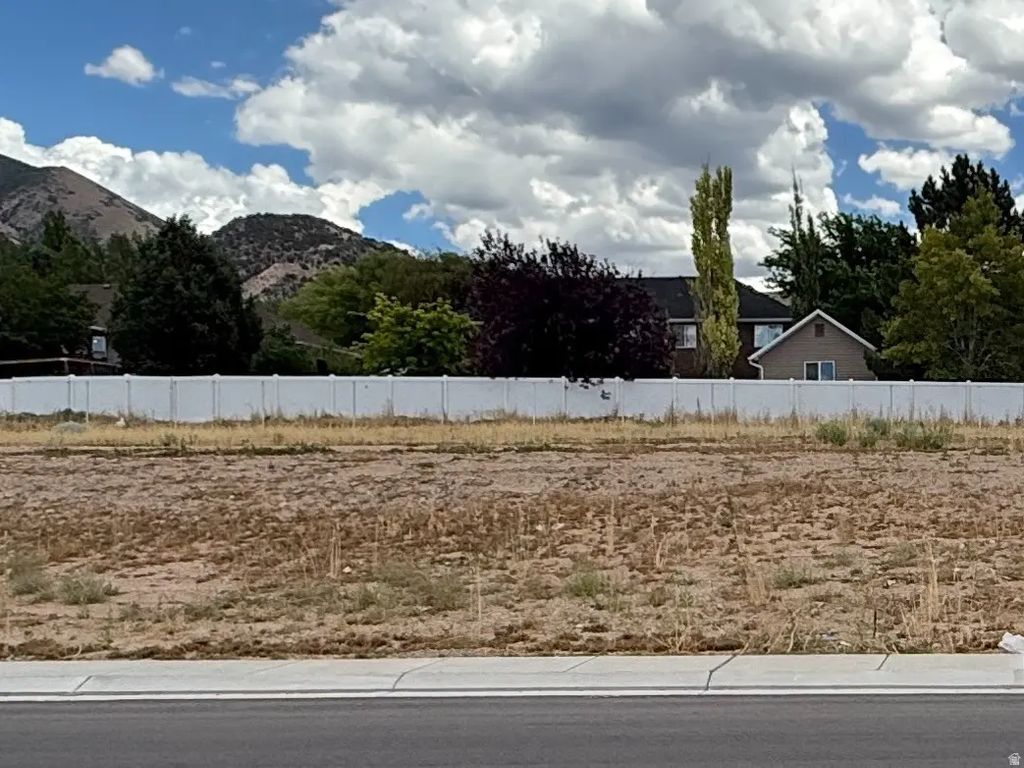 1376 N 275 E 36, Nephi