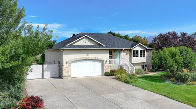 1124 W 2700 S, Syracuse