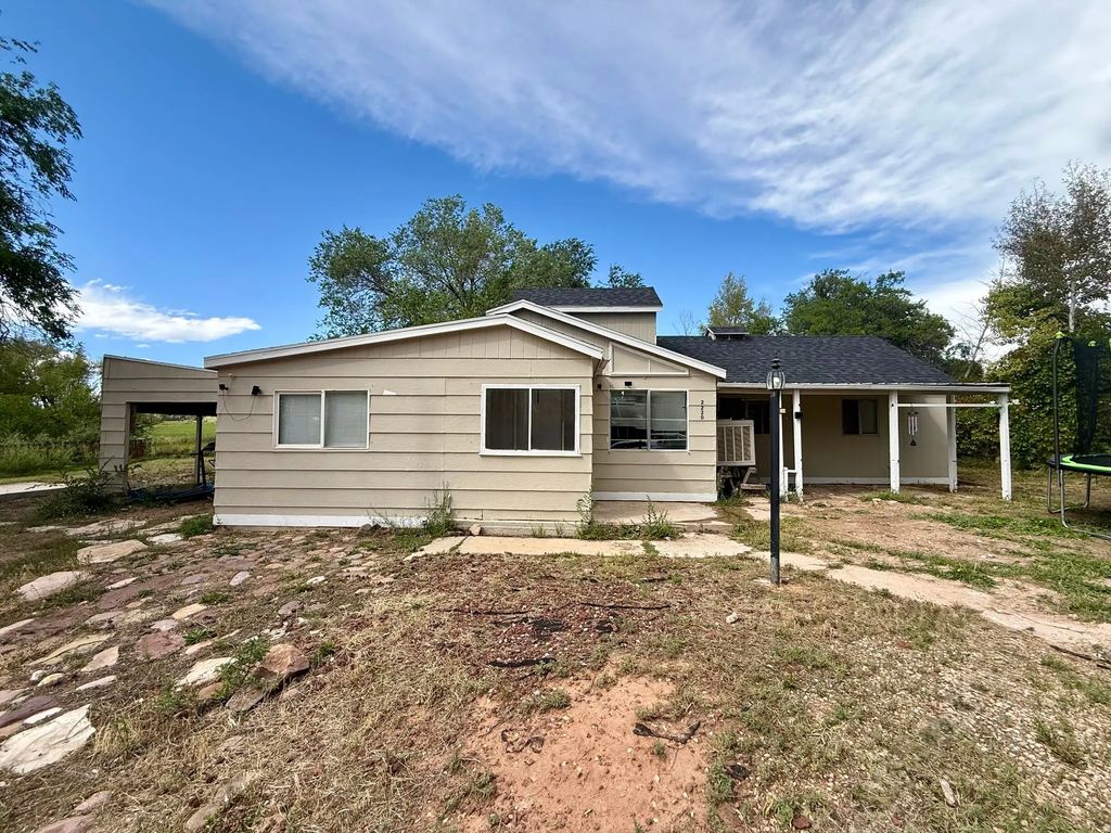 2220 W 9100 N, Neola