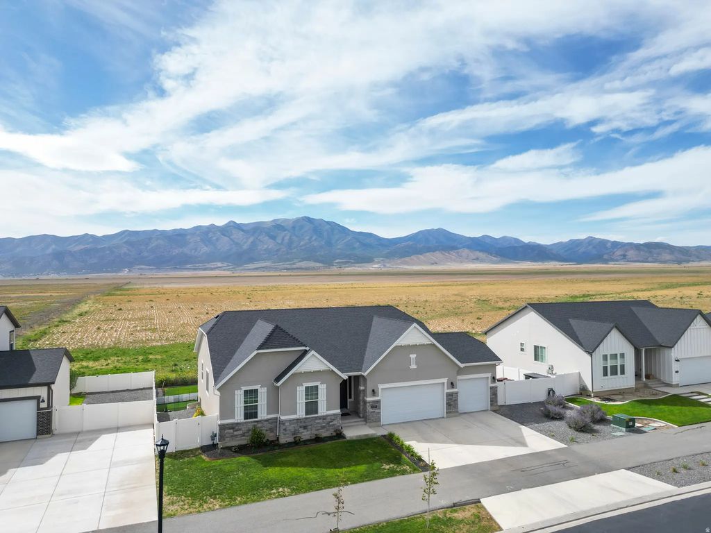 6529 N Bismark Peak, Eagle Mountain