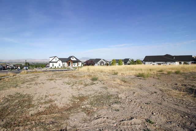 282 S 1150 E 27, Smithfield