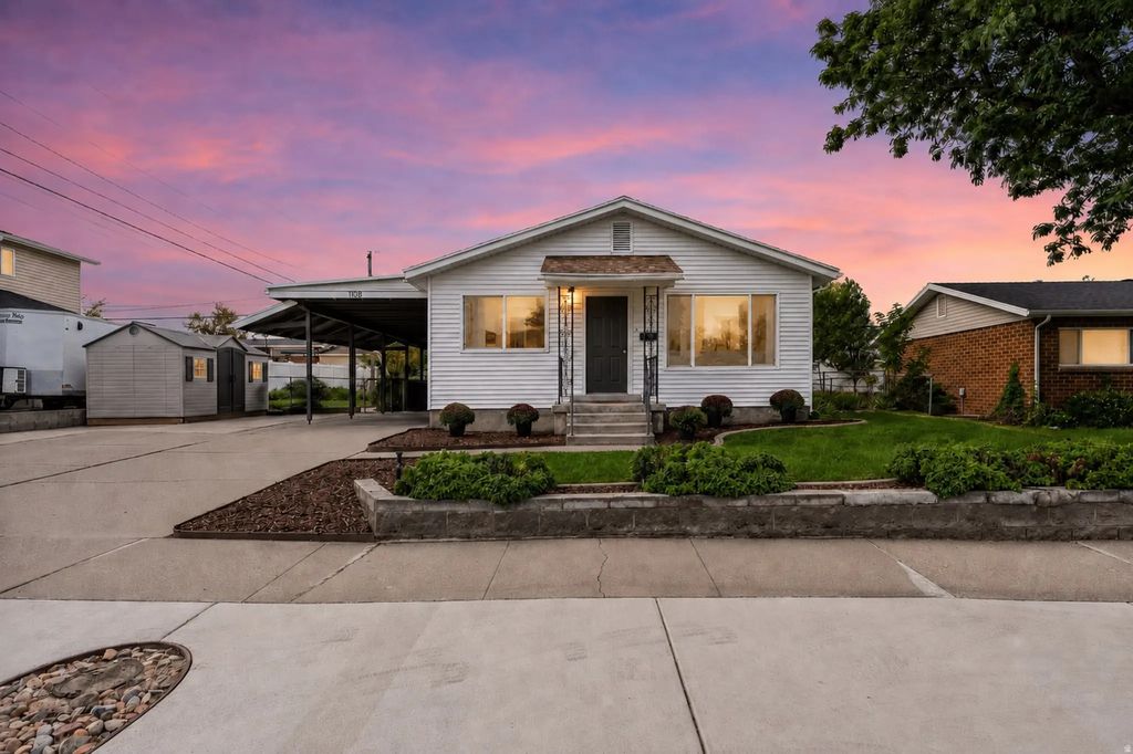1108 E Diamond Way, Sandy