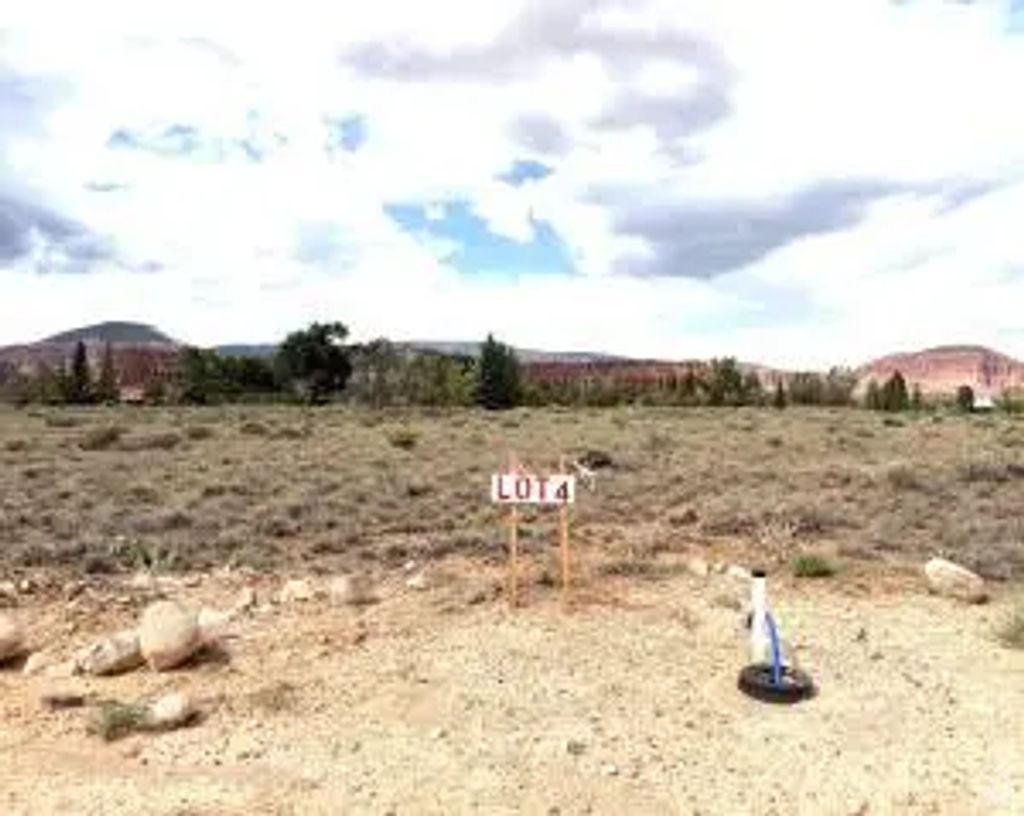 925 W 100 S 4, Torrey