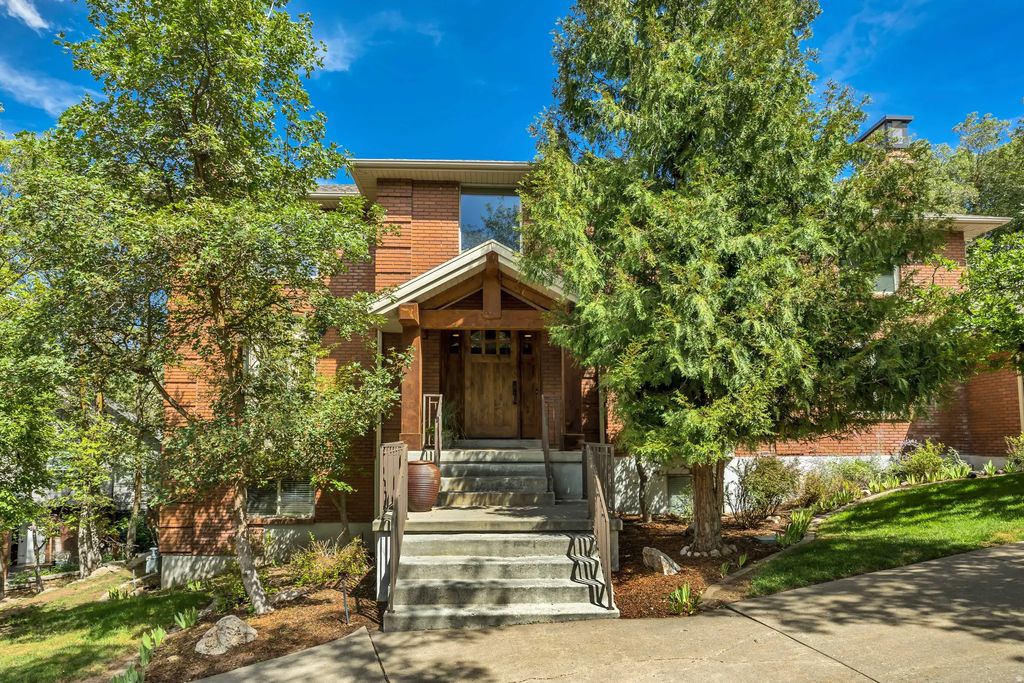2745 Cave Hollow Way, Bountiful