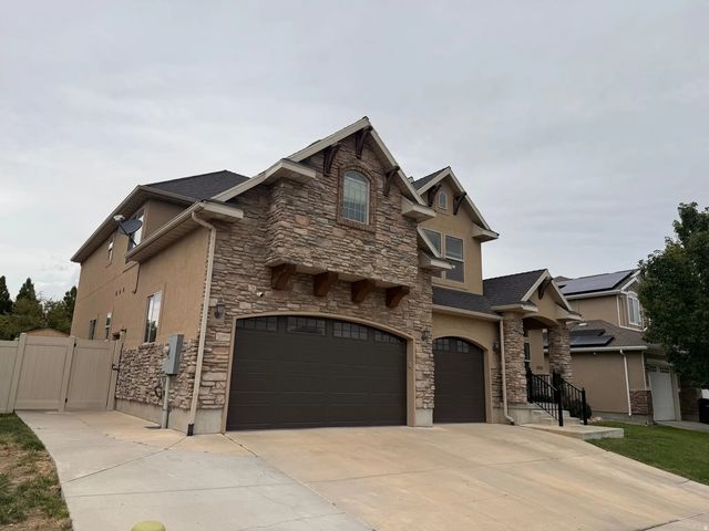 3922 W Nipoma Dune Dr, South Jordan