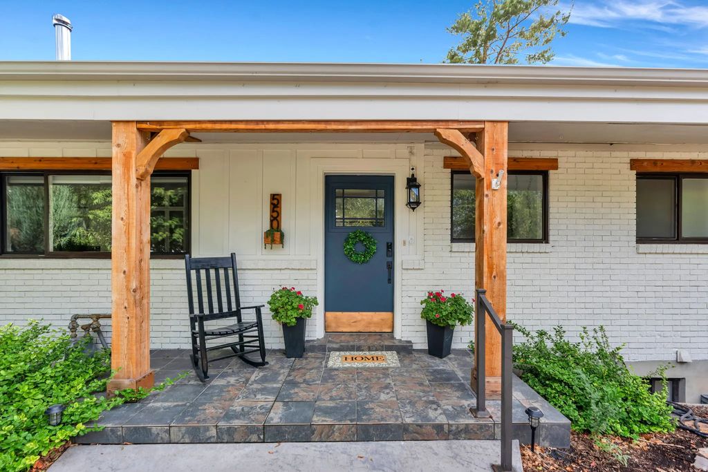 550 E 2200 N, Provo