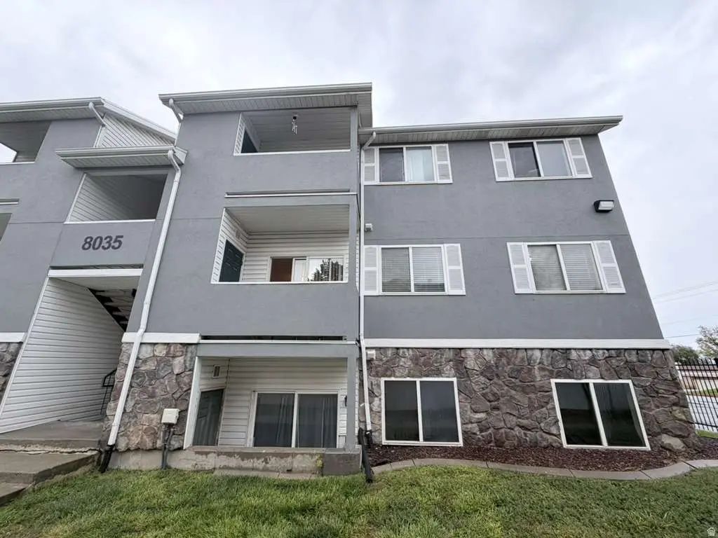 8035 W Copperfield Pl 22, Magna