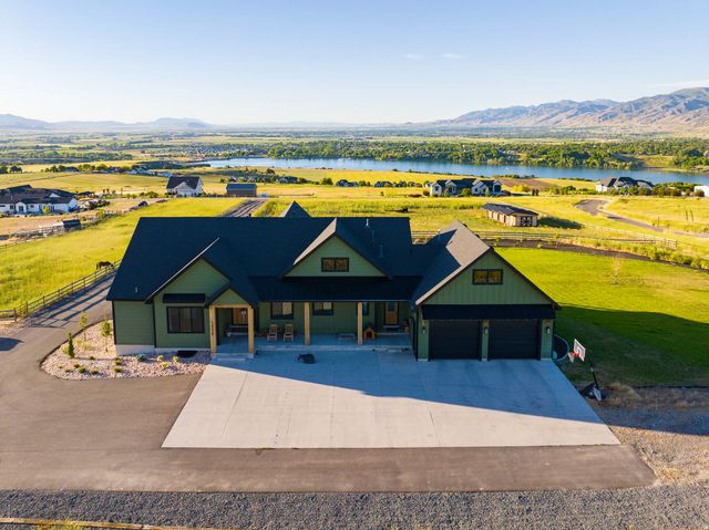 1430 W 6710 S, Hyrum