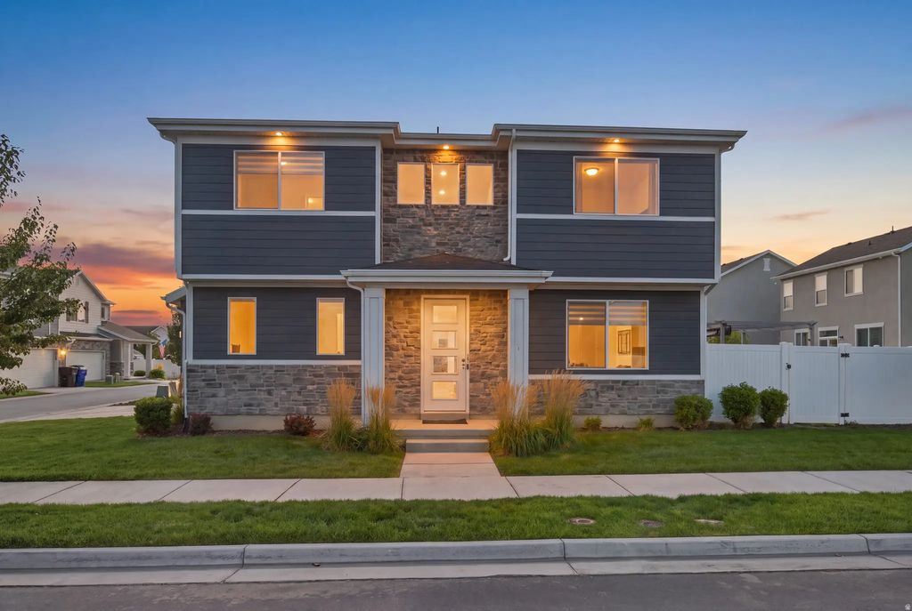 2104 W 3360 S, Syracuse
