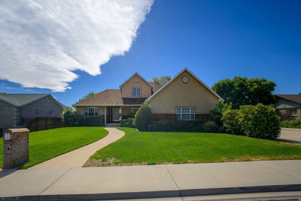 1147 W Columbia Ln, Provo