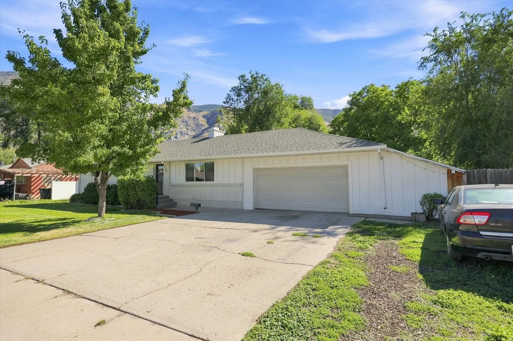 240 N 300 E, Springville