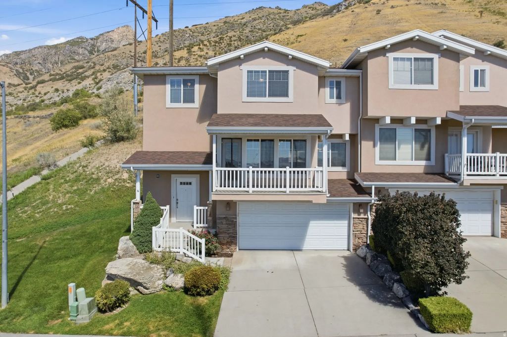 1305 S Alpine Way E, Provo