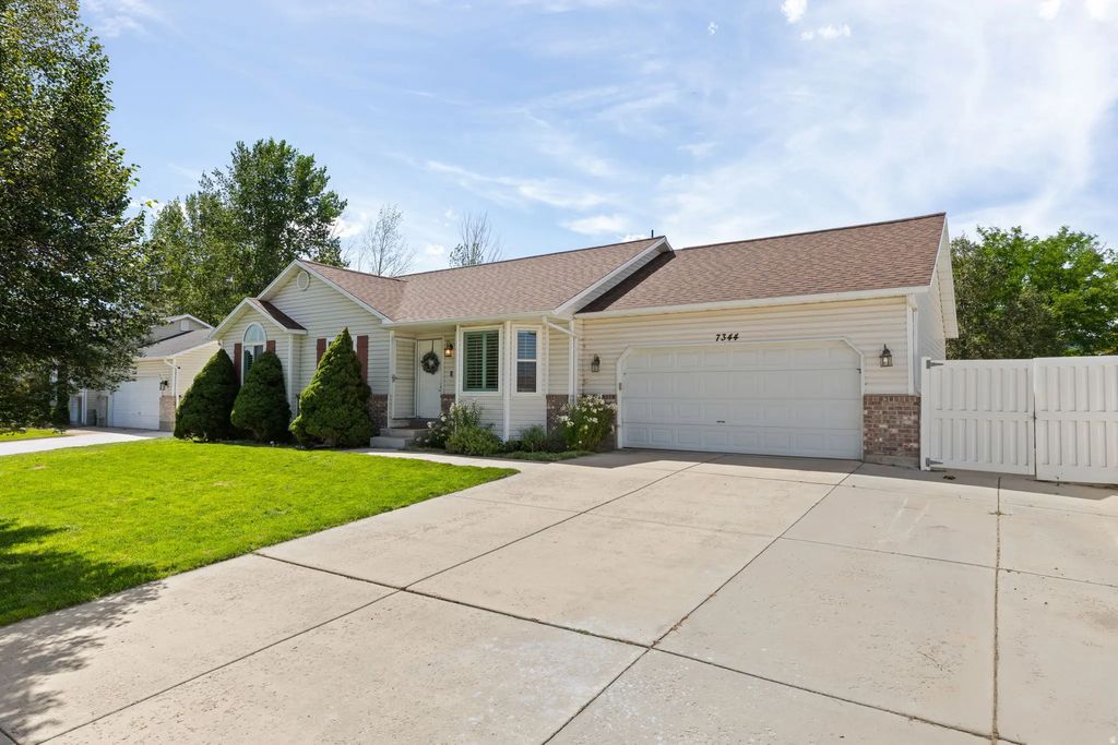 7344 S Regal Hill Dr, West Jordan