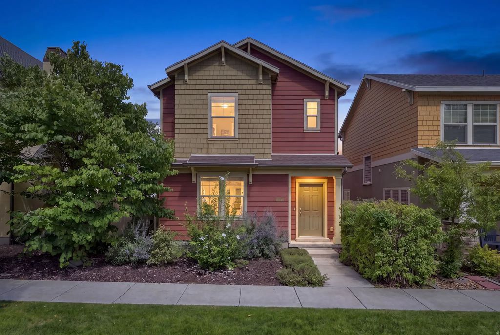 10574 S Ozarks Dr W, South Jordan