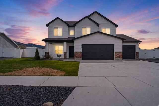 1312 E 425 S, Hyrum