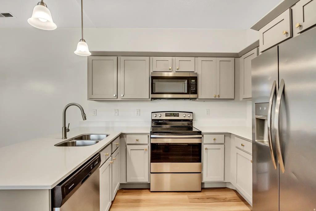 563 N 360 W, Vineyard
