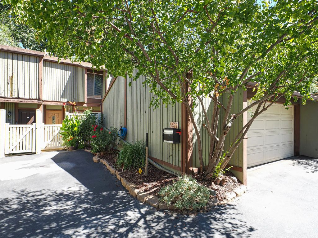5477 S Willow Ln, Murray