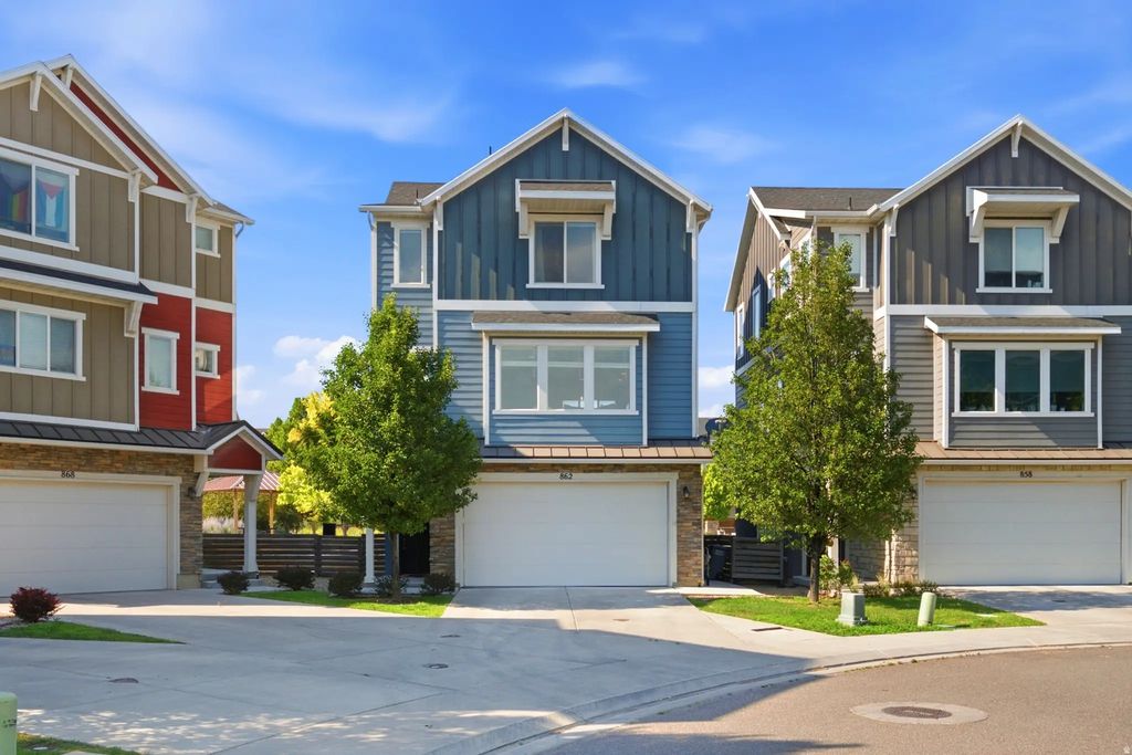 862 W Founders Pt S, Midvale