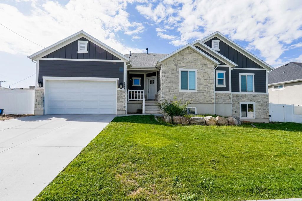 3333 W 3275 S, West Haven
